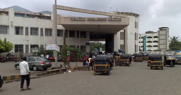 Bandra East Station Bus Terminus, Mumbai, Maharashtra