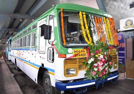 Katraj Bus Station, Pune, Maharashtra